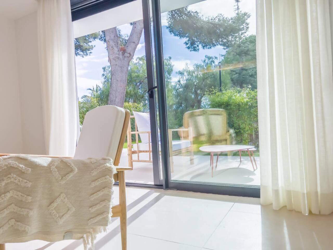 마르베야 Bajo Con Jardin En La Milla De Oro 아파트 외부 사진