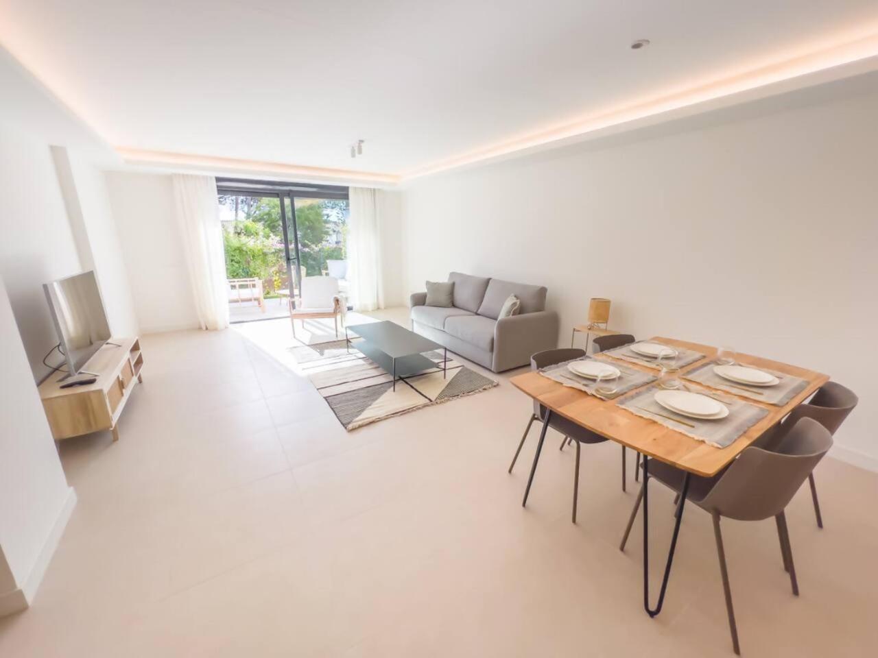 마르베야 Bajo Con Jardin En La Milla De Oro 아파트 외부 사진